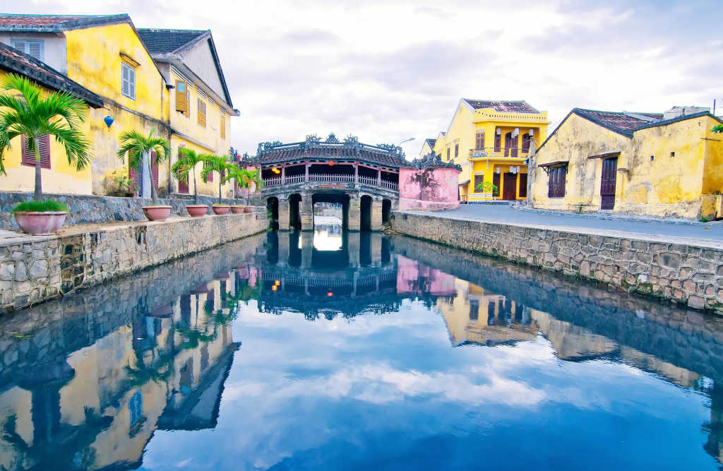 Japanese covered bridge in Hoi An.