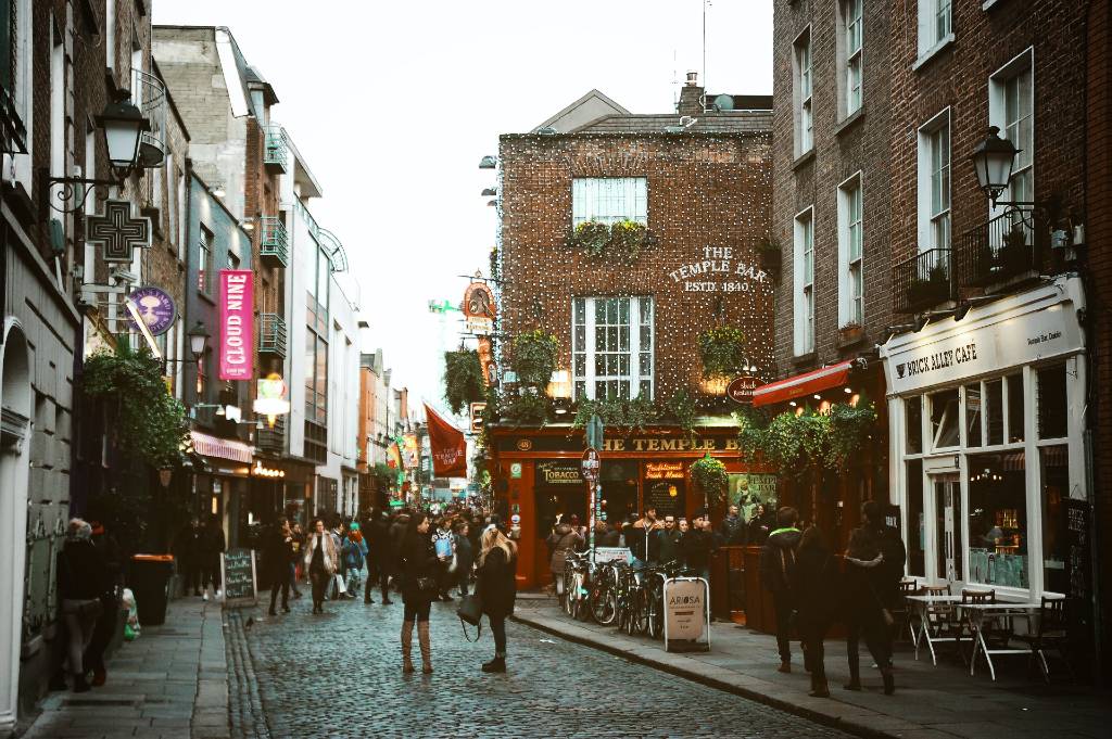 street with pubs in Dublin.