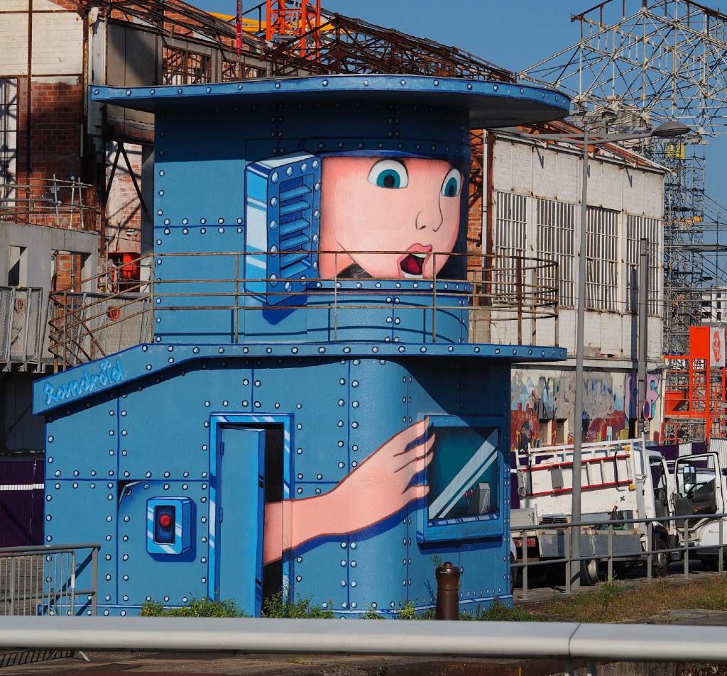 street art in Bordeaux.