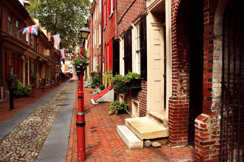 Elfreth's Alley.