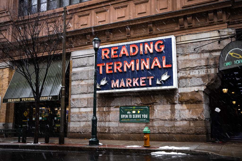 exterior of reading terminal market.