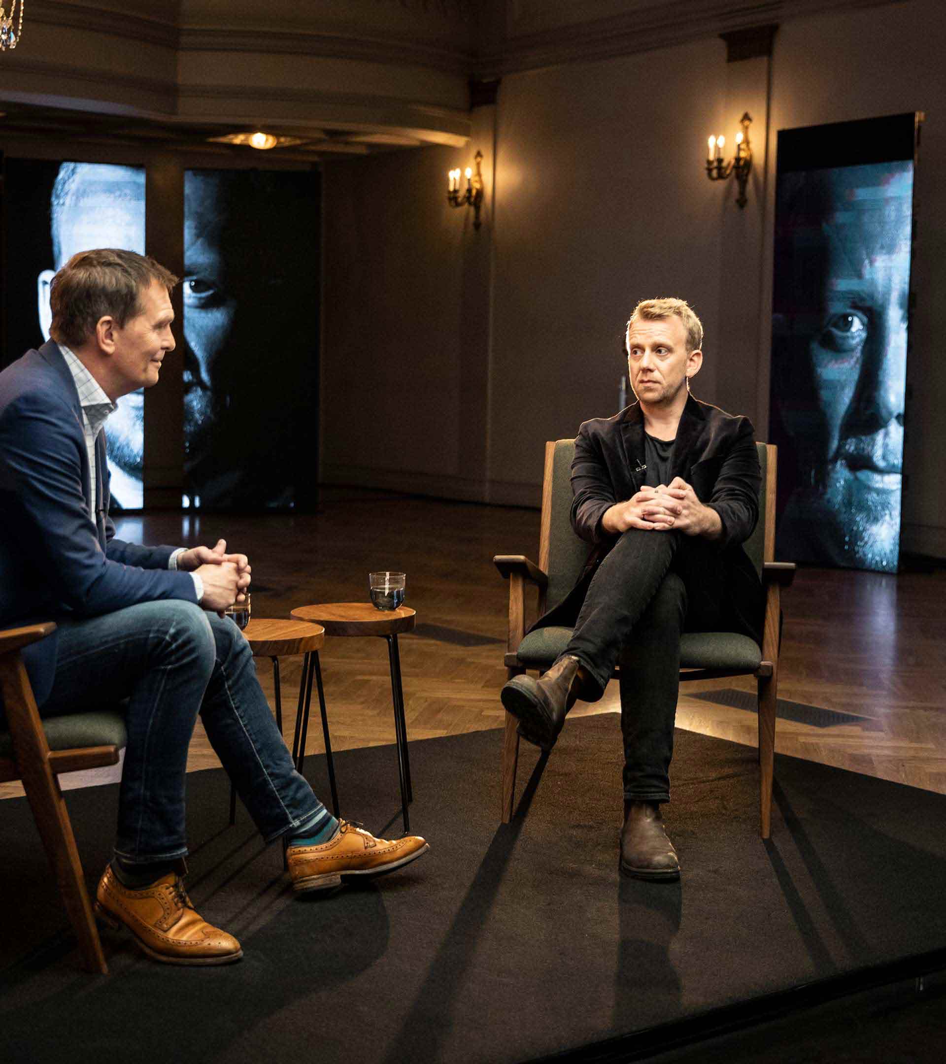 Helgi Seljan er næsti gestur Með Loga