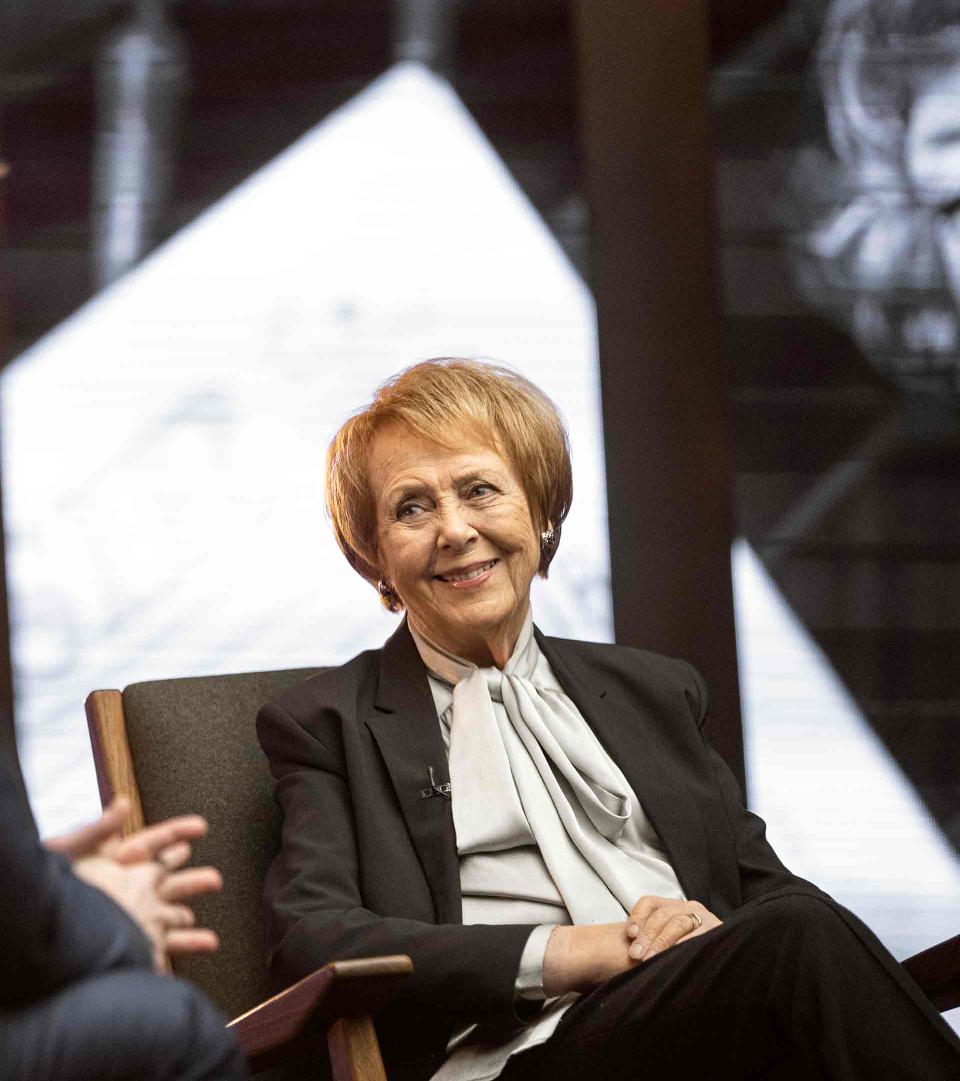 Vigdís mætir í stólinn til Loga