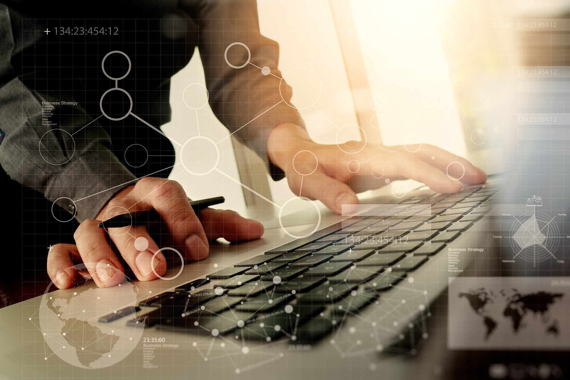 man using yahoo small business tools