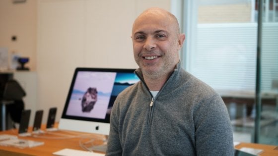 Apple, a Bari il caso C\u0026C fa parlare di sè