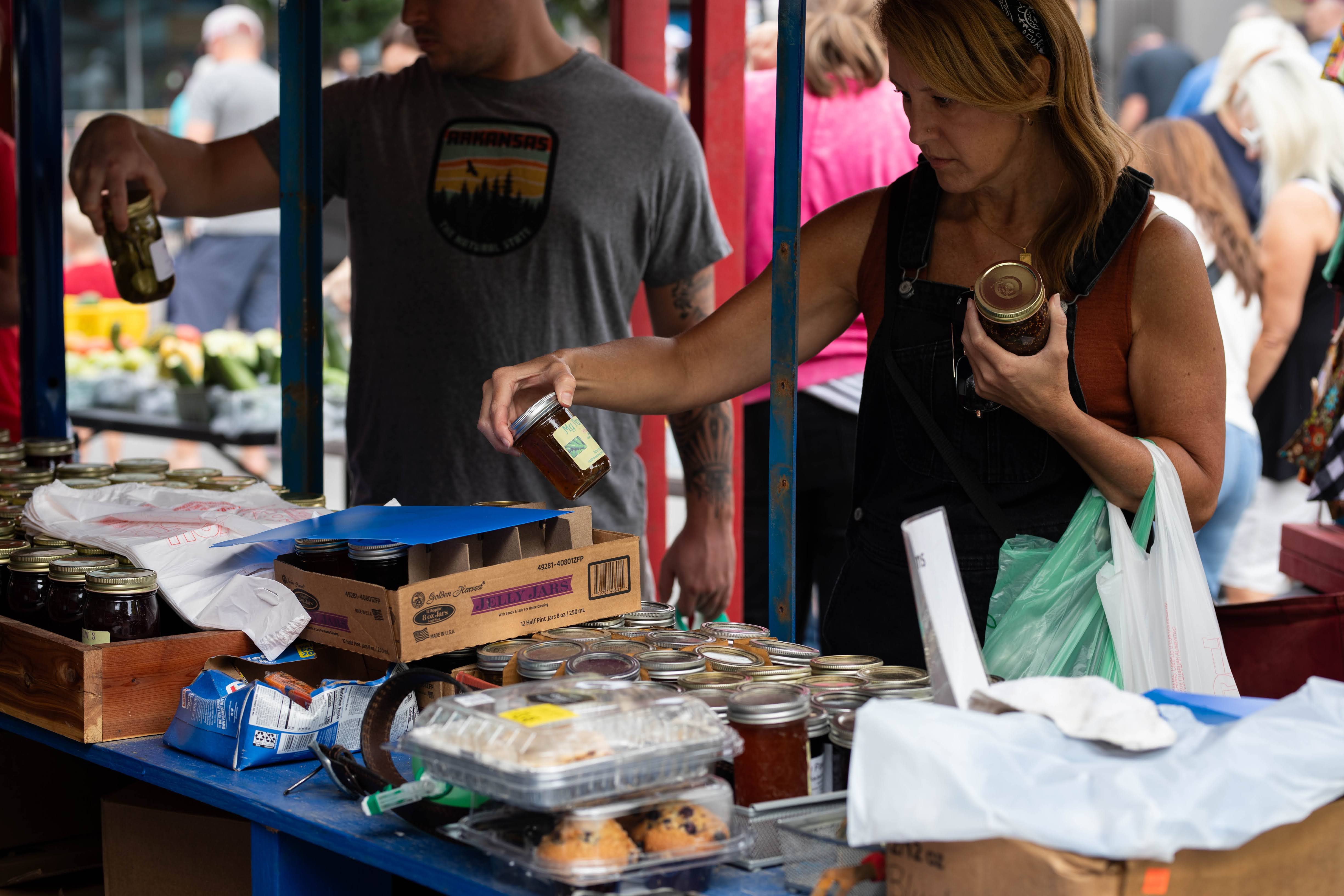 The Bentonville Farmers Market Hosts Shop The Market This Saturday