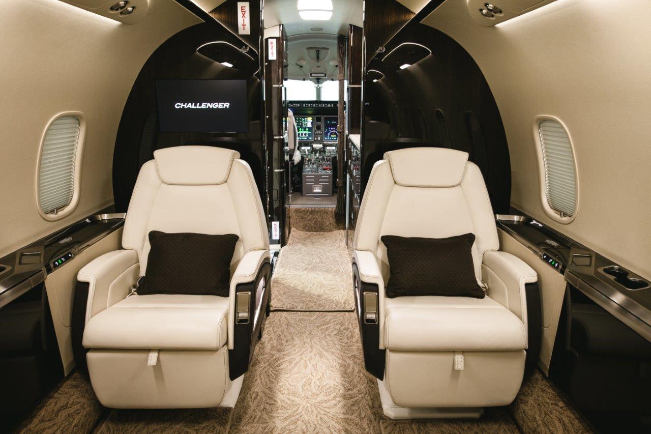 Challenger 350 Private Jet - 8 Passenger Private Jet Flights & Rates