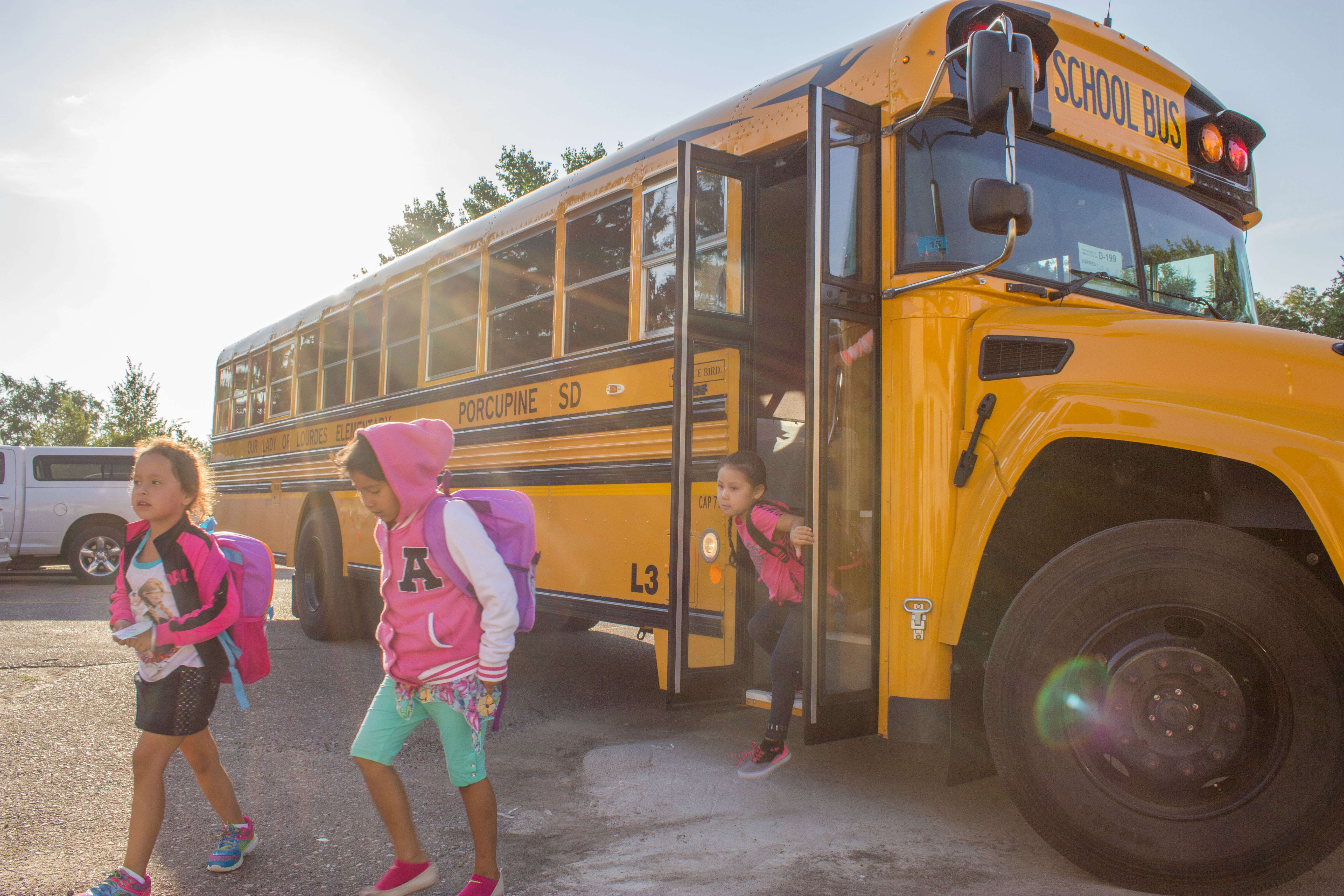 kids off school bus
