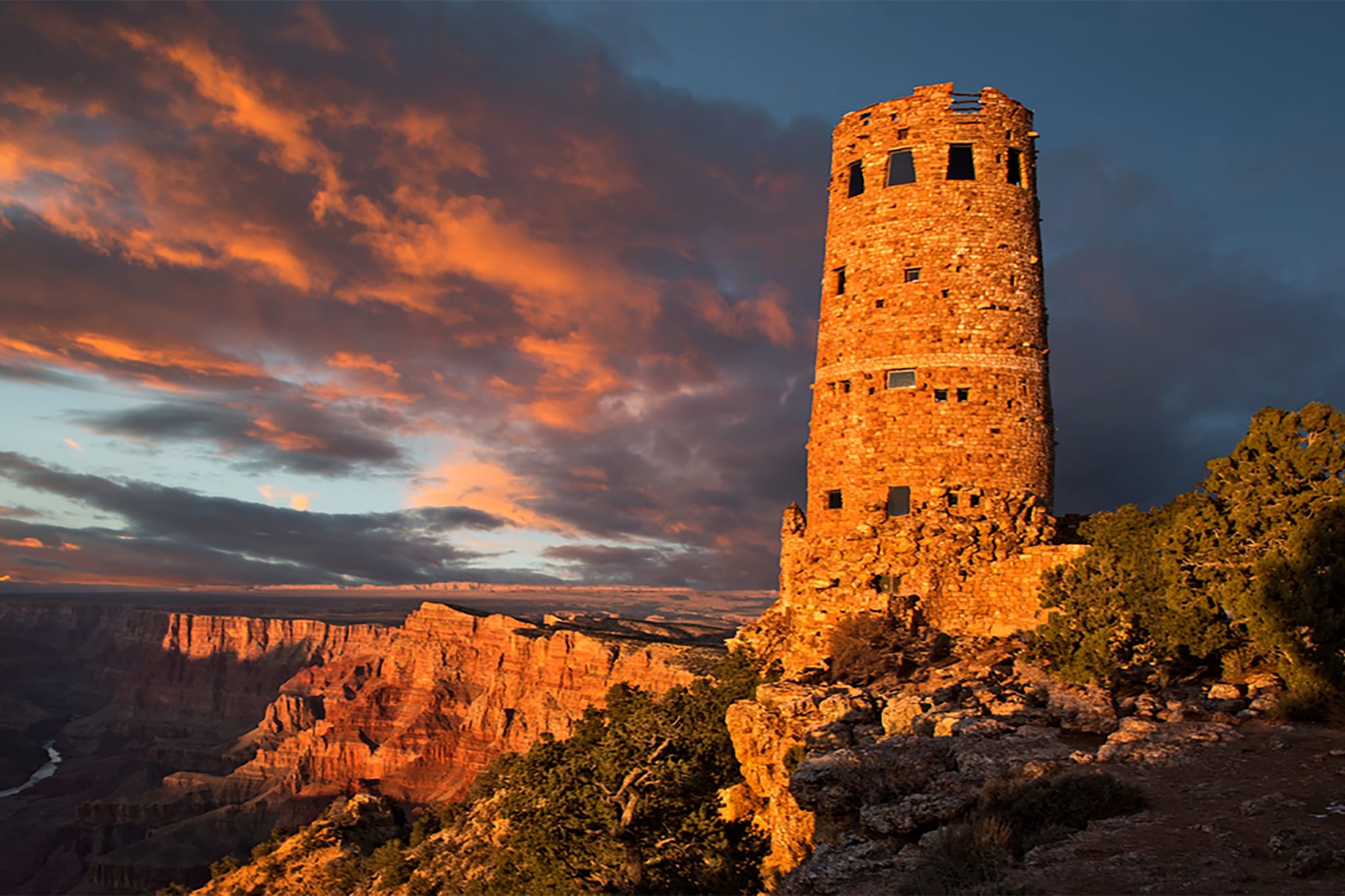 Пустынная башня. Башня в пустыне концепт. Пустынная башня. Высотный дом в пустыне. Смотровая башня 150 метров на острове сицилия.