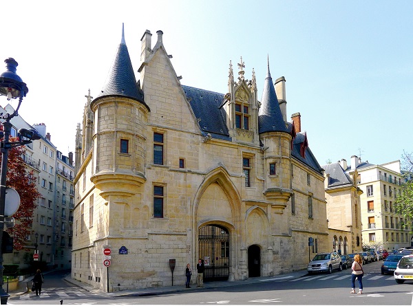 Hotel de Sens