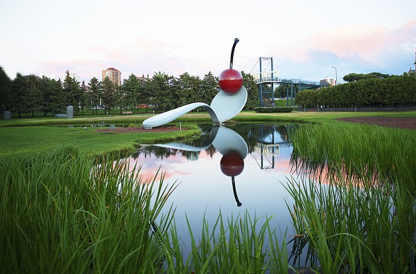 Spoonbridge and Cherry