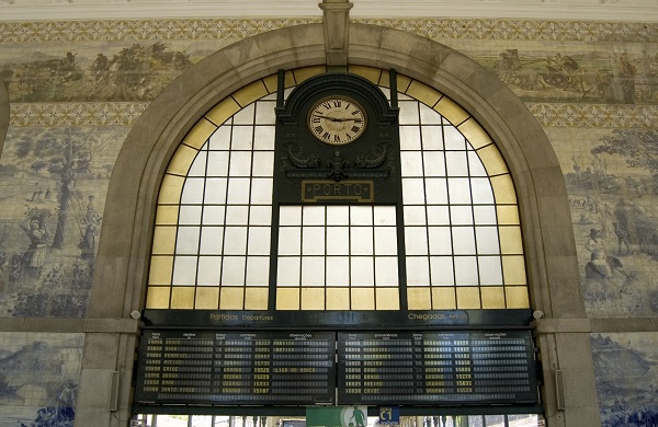 Sao Bento Station
