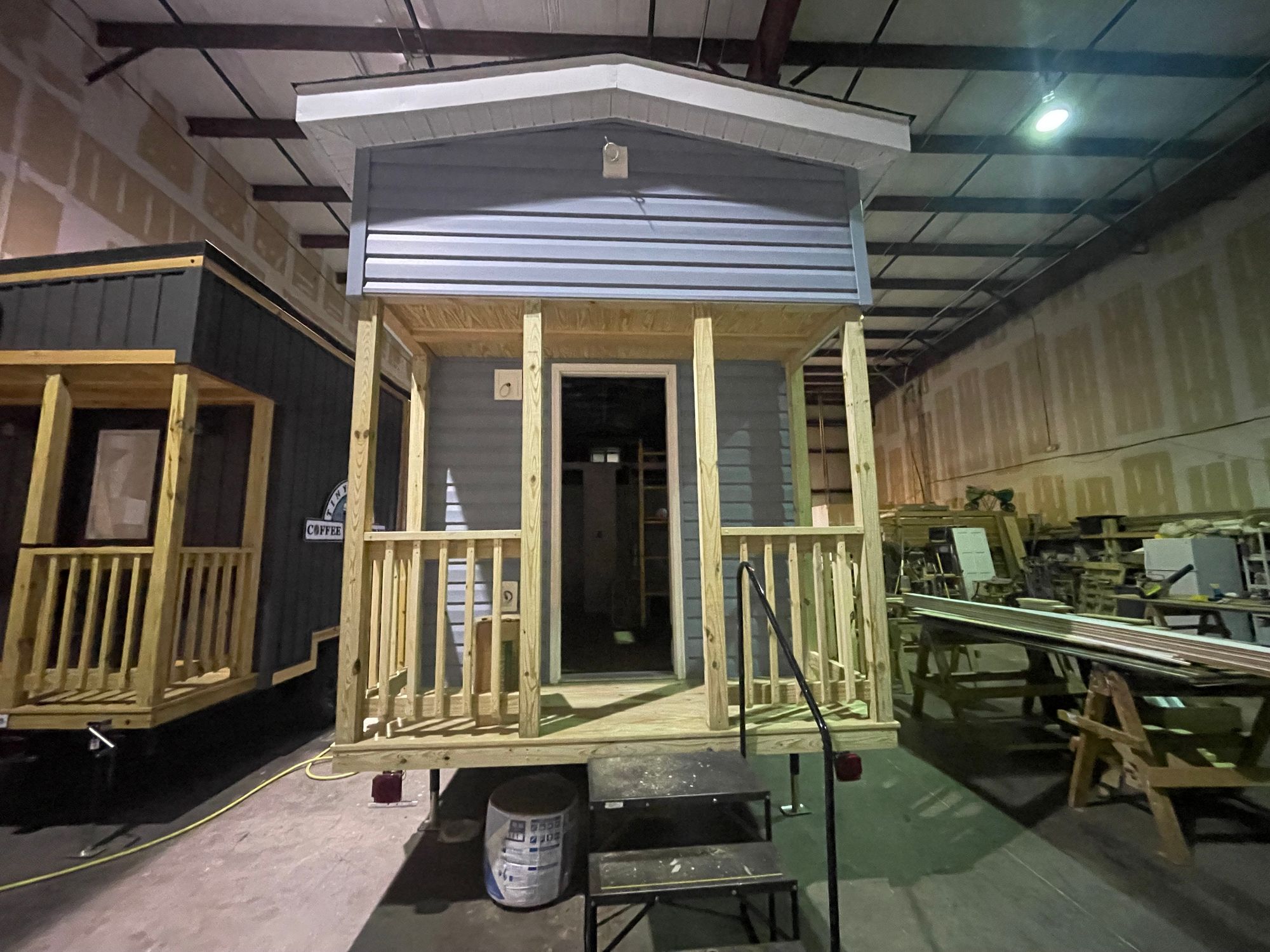 CAROLINA Model: Tiny House Building Company