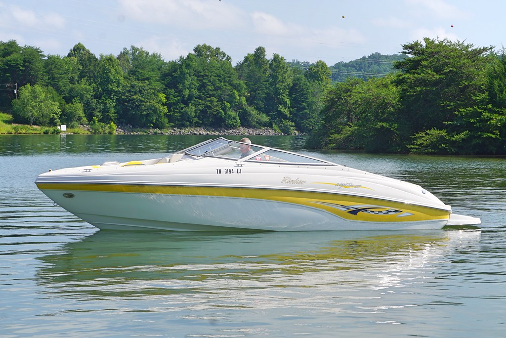 Rinker 232 R1 Rinker 232 Captiva | Harbortowne Marine | Full Service Marine Brokerage