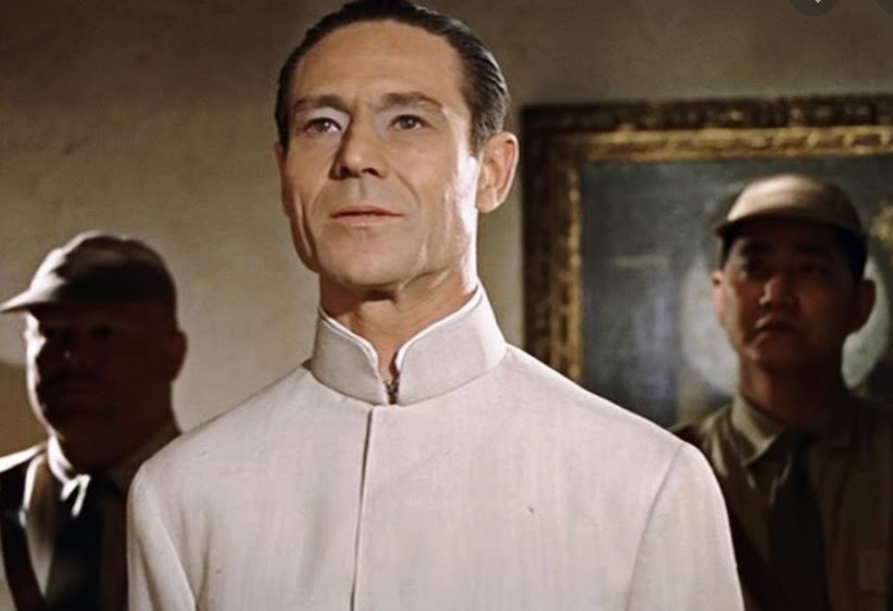Dr No worked with the Chinese Tongs