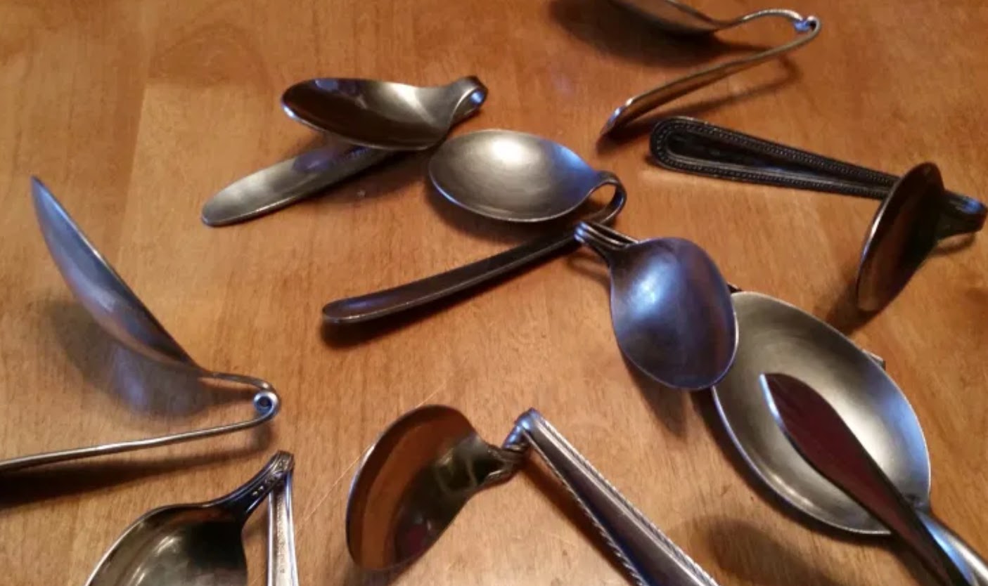 Bent spoons