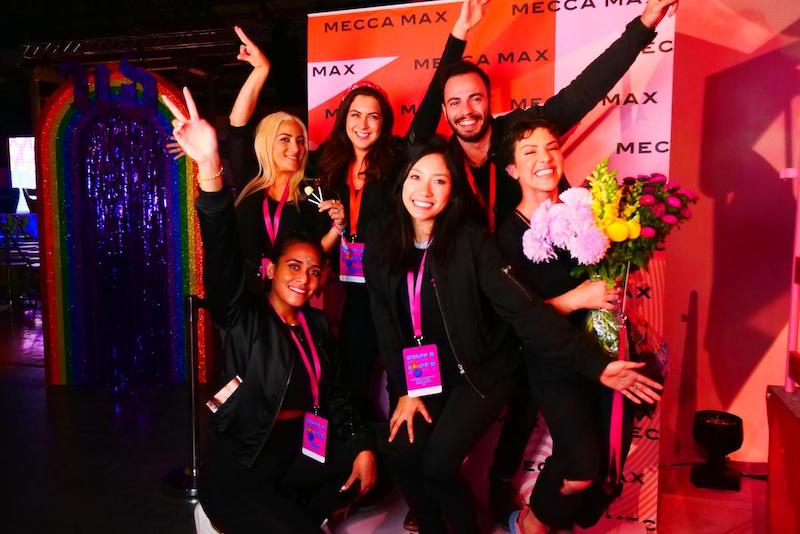 big group of people having dslr photo taken