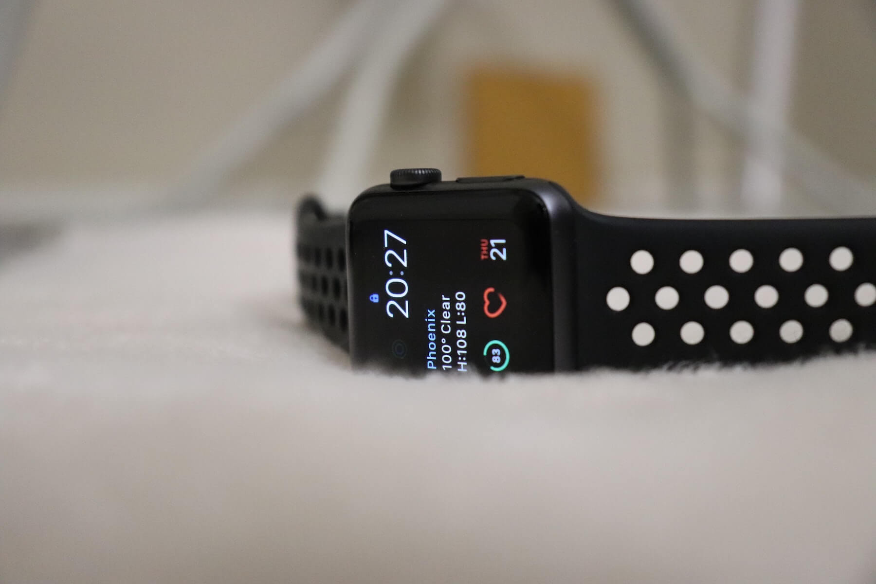 apple watch showing pulse reading cardiac care nurse