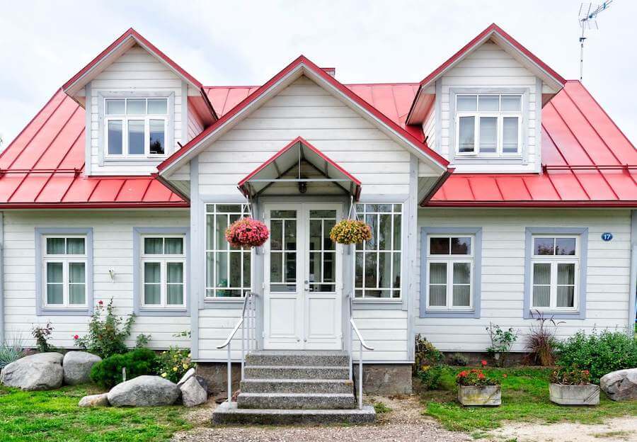 photo of front of cute cottage-style house home health nursing