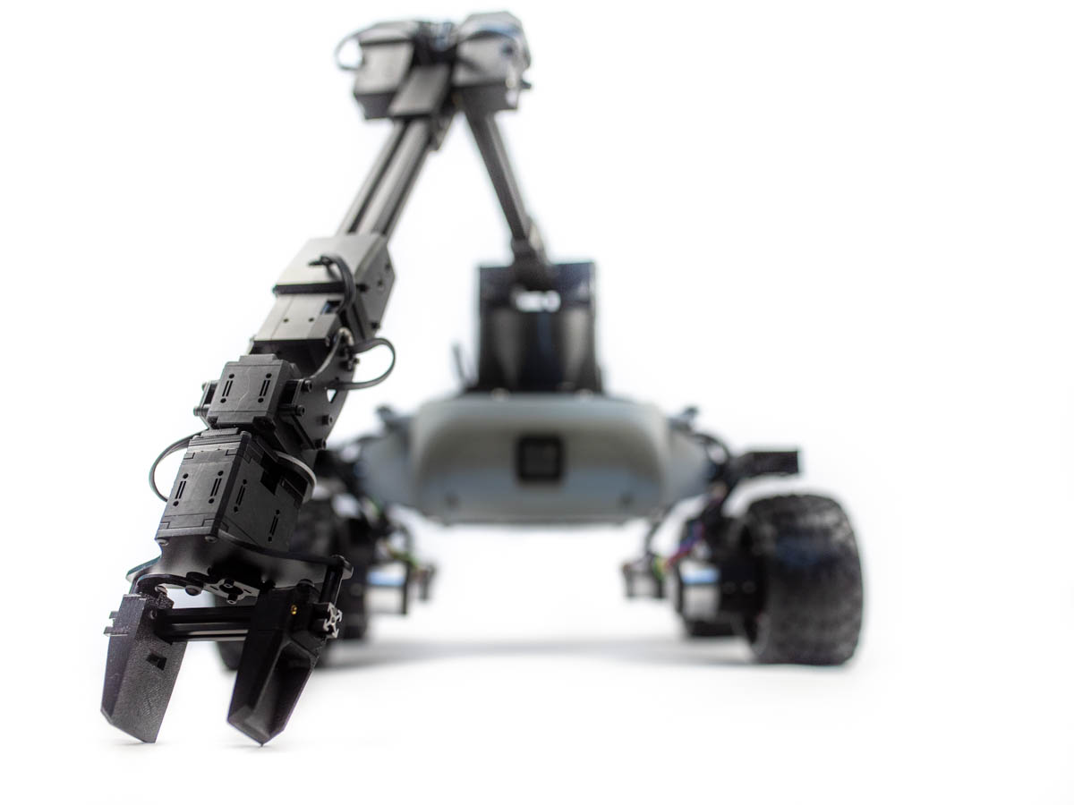 Leo Rover with the WidowX 250 robotic arm