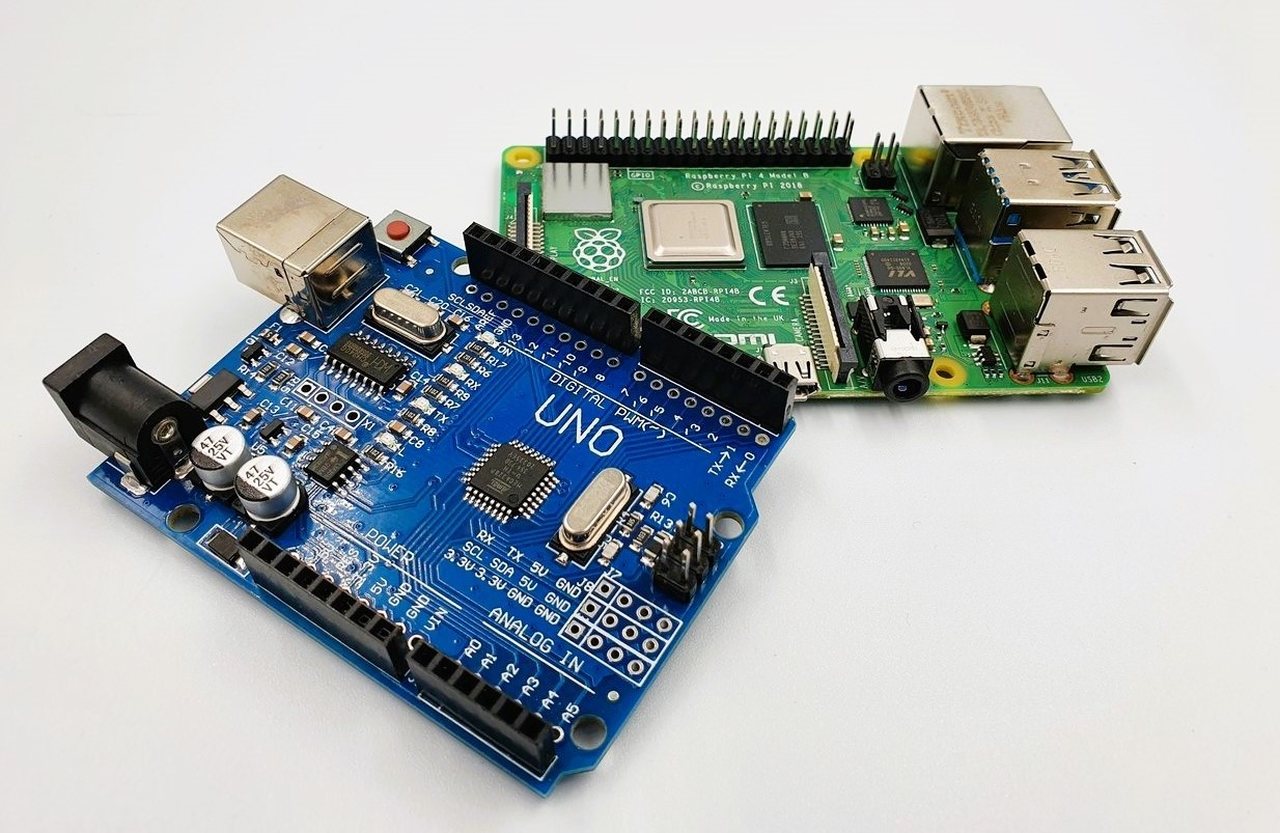 Raspberry Pi 4 and Arduino UNO