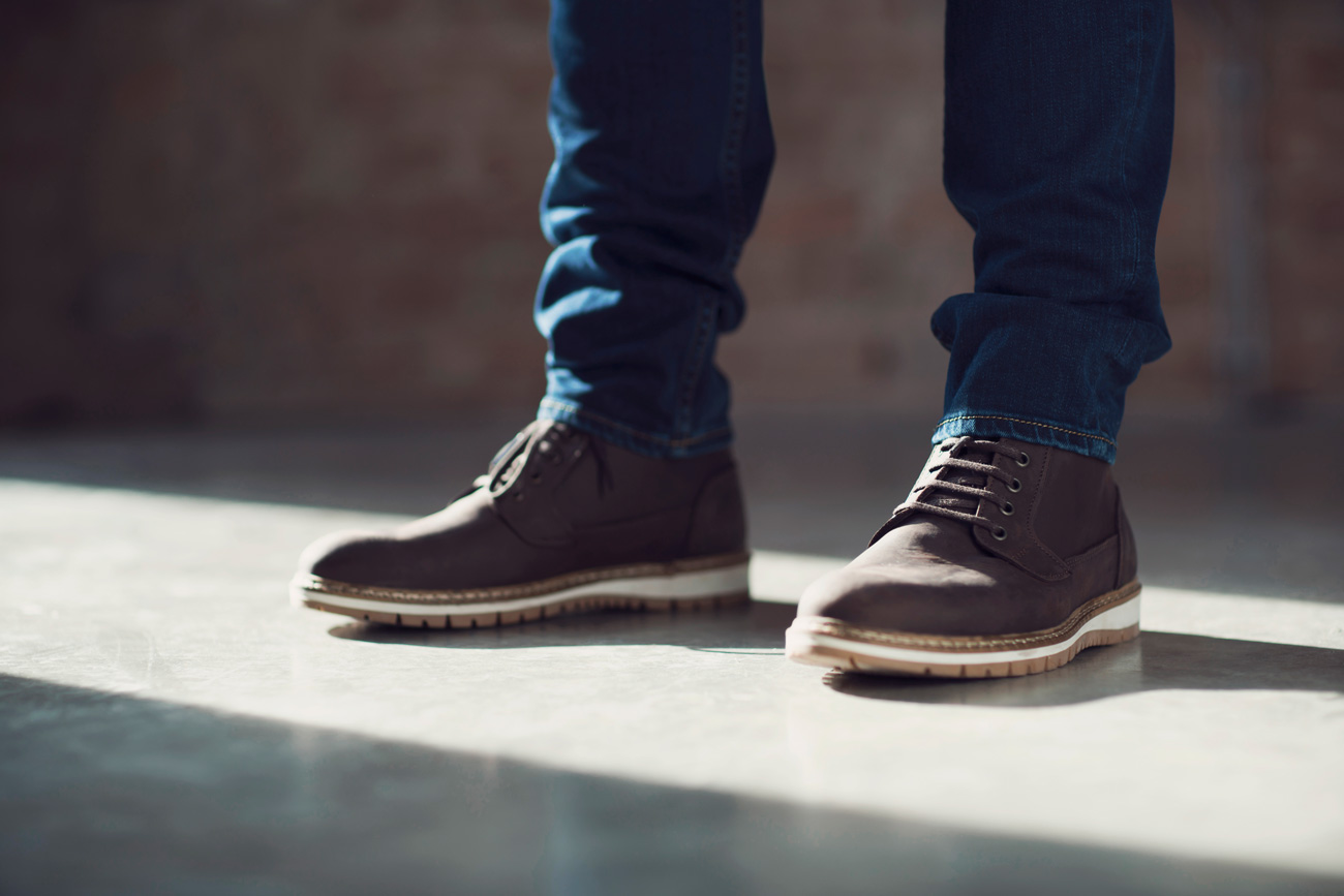 FDRA Survey Younger Consumers, Men Will Spend More on Footwear in