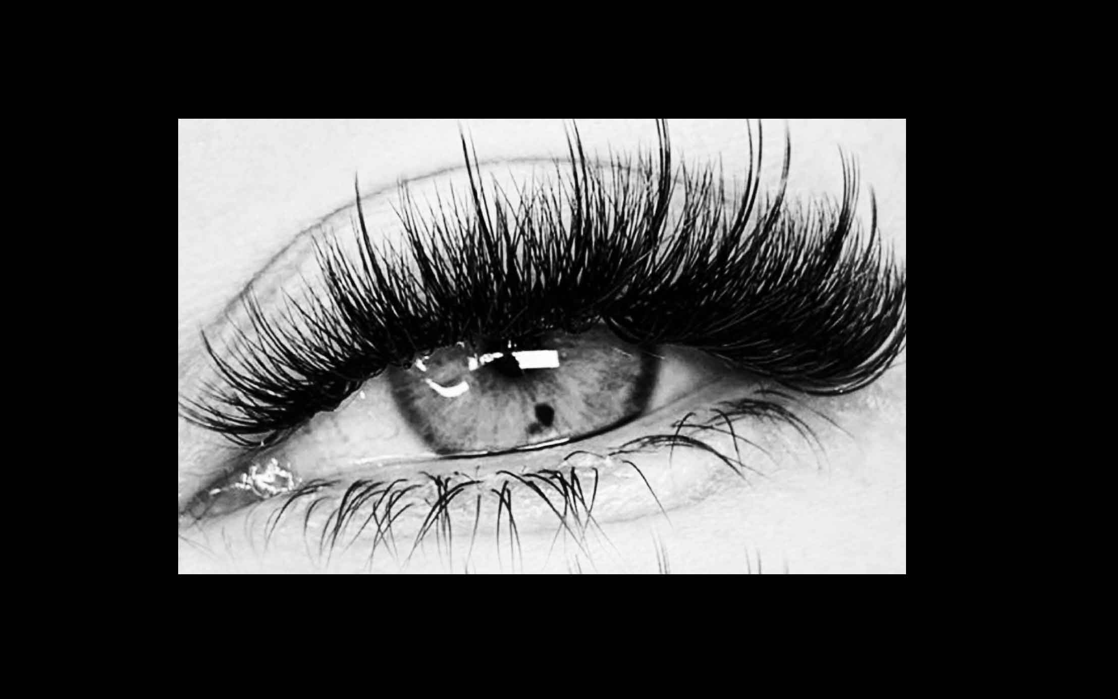 Signs You Should Get Eyelash Extensions. Beauty by Reedition magazine