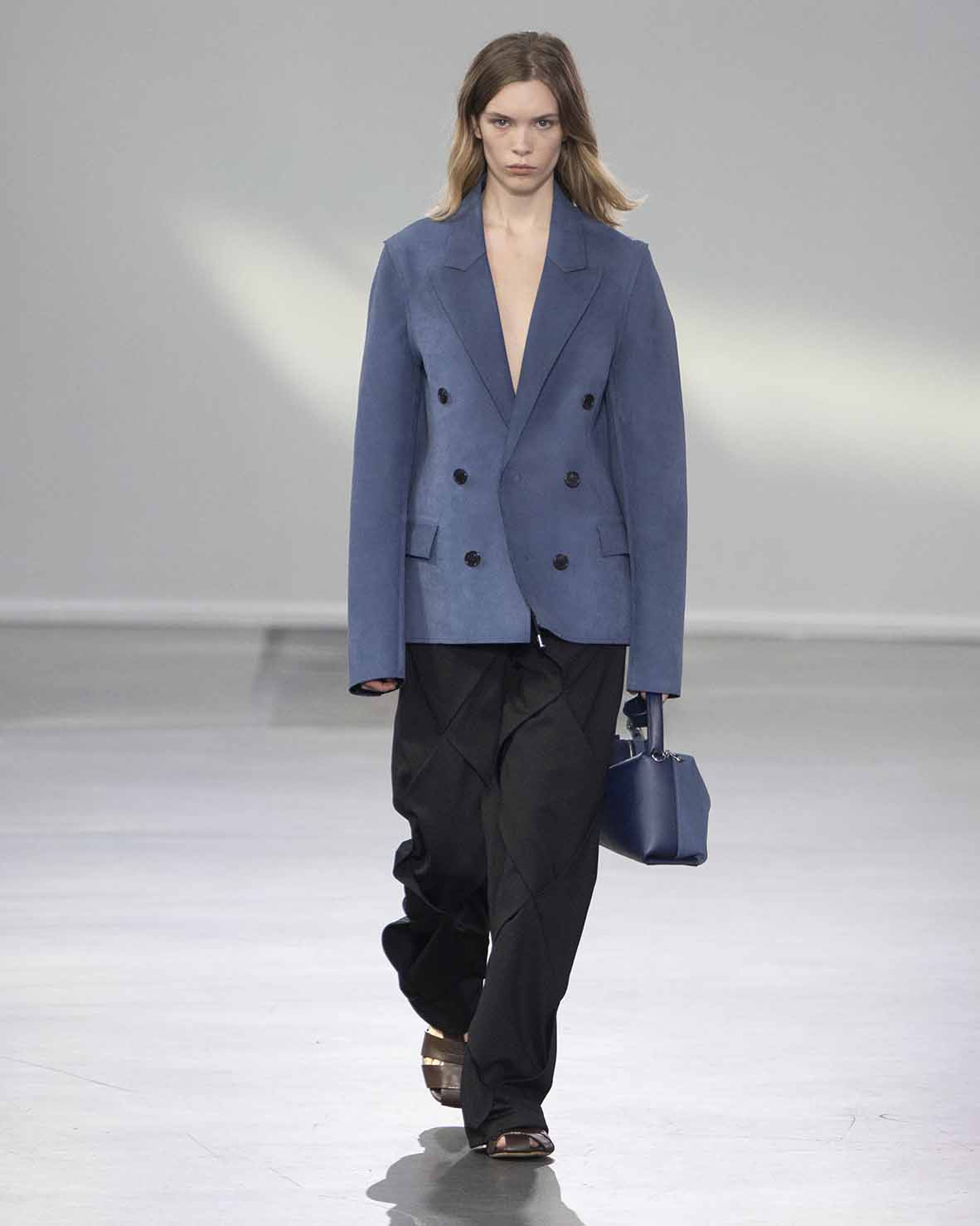 JW Anderson Spring/Summer 24 Womenswear Runway Imagery