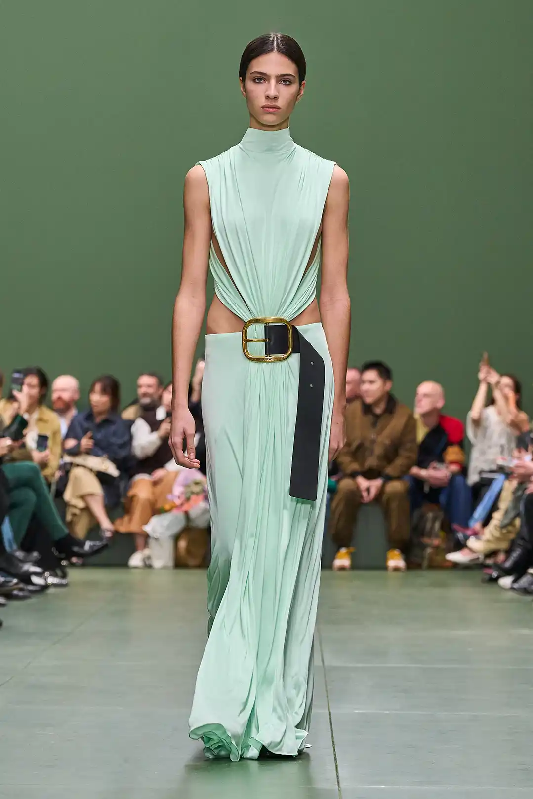 Loewe Fw24 Women’s Runway Collection