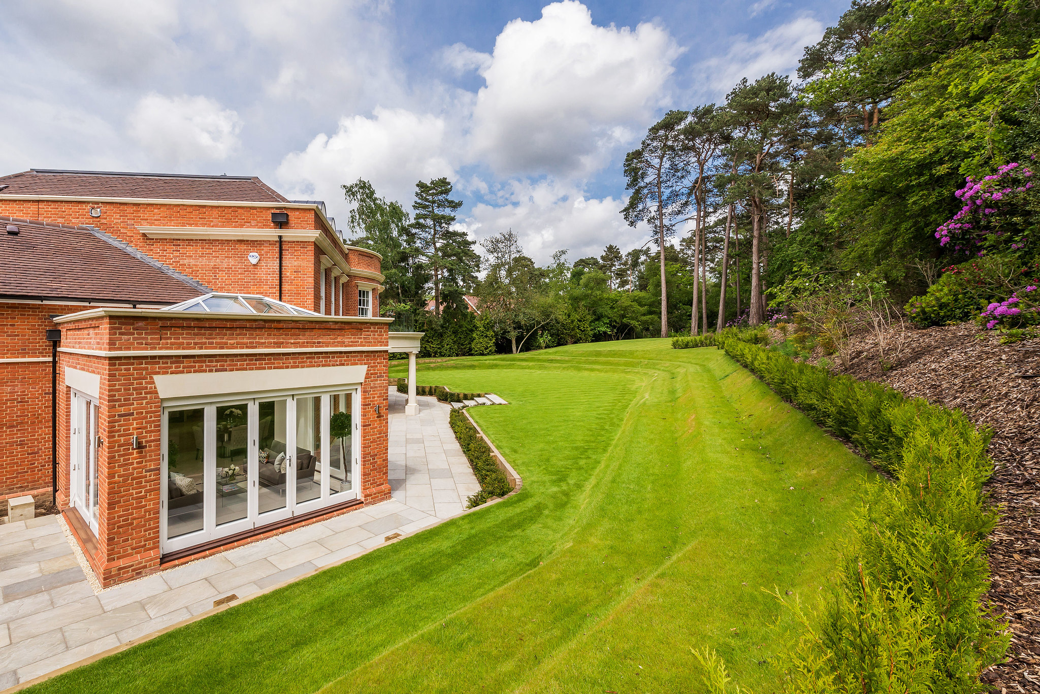Waverley House, Farnham Ascot Design