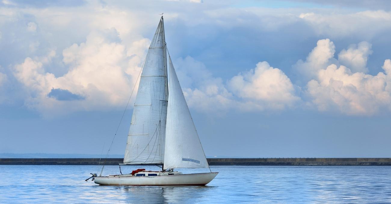 What Type Of Hull Do Cruising Sailboats Have? Life of Sailing
