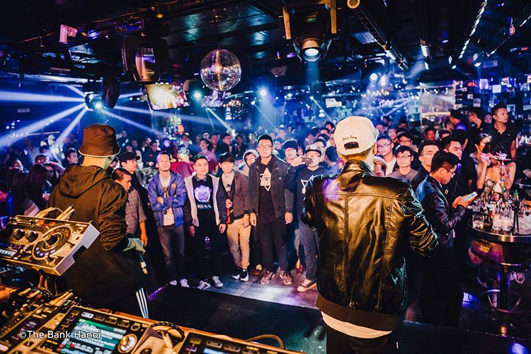 the-bank-hanoi-nightlife