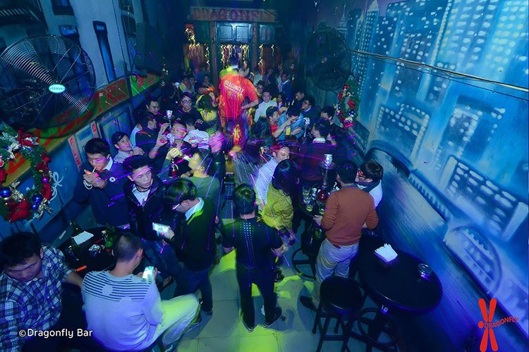 dragonfly-bar-hanoi-nightlife