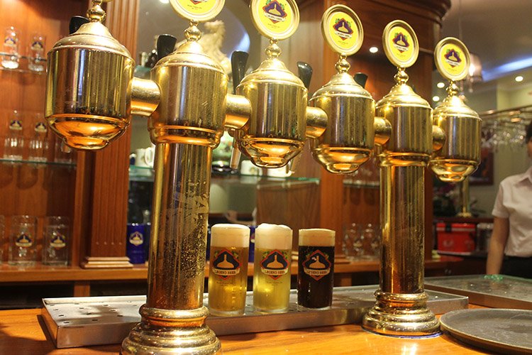 Craft-Beer Club-Hanoi-nightlife