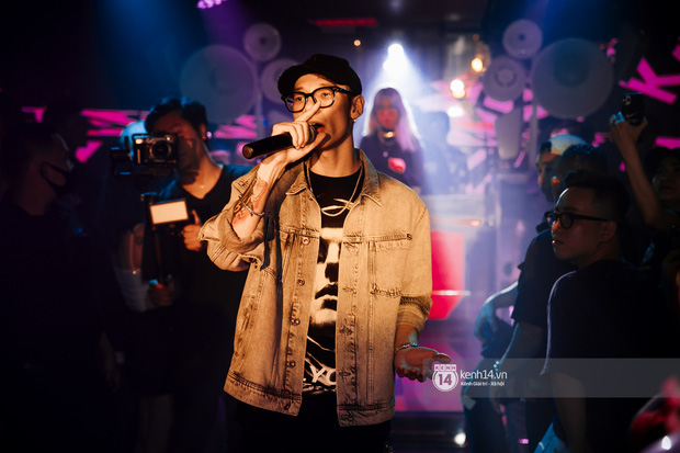 Trước ngày chiến nhau tại Rap Việt, MCK và TLinh diễn chung siêu ngọt ngào, một thí sinh team Binz bất ngờ xuất hiện collab! - Ảnh 15.