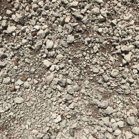 [Pebbles, Rocks and Gravel] Limestone toppings