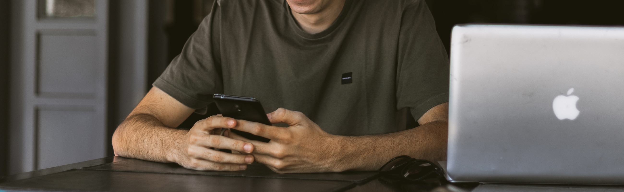 Running a Small Business on Your Personal Phone? Get a Separate