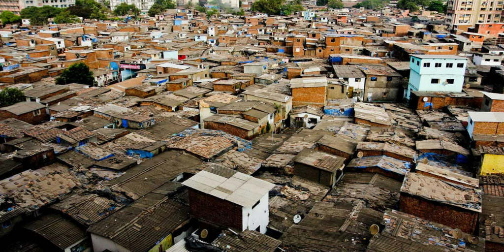 Places to Visit around Mumbai-Dharavi slum tour