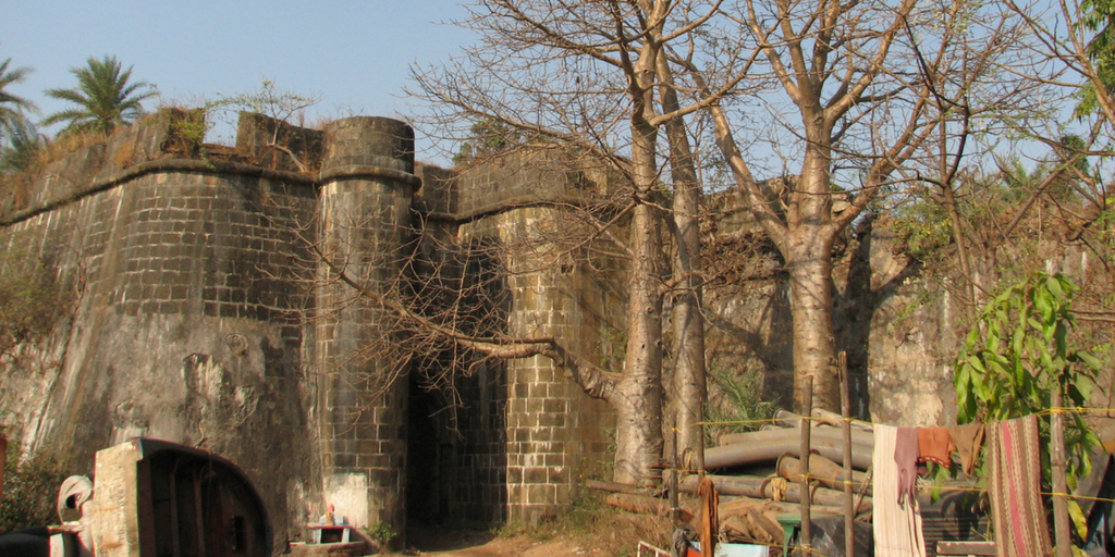 Places to Visit around Mumbai-Vasai fort
