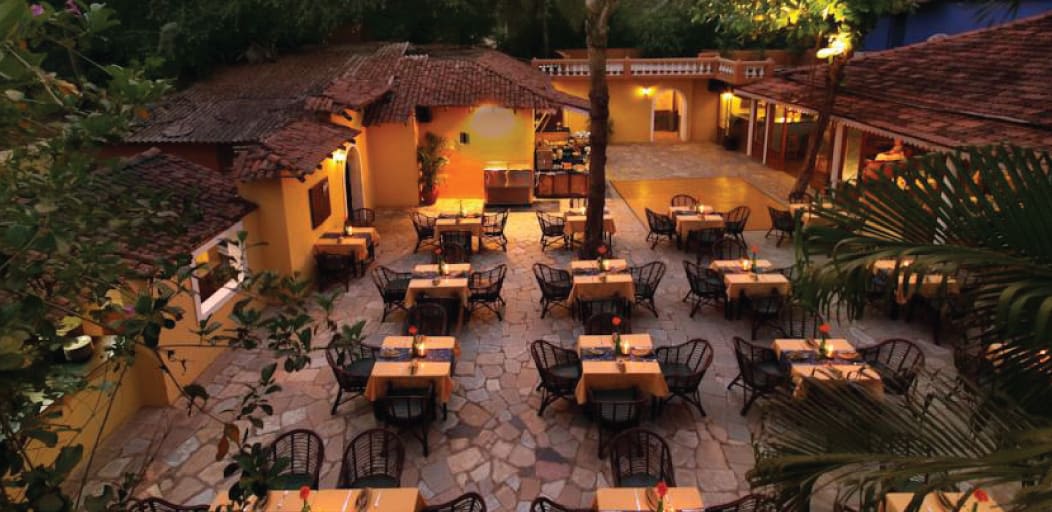 candle light dinner in Goa - Tuscany Gardens