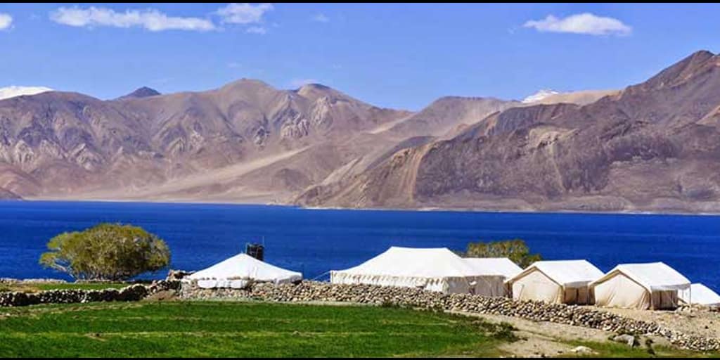 Places to visit in January in India - Moonland ladakh
