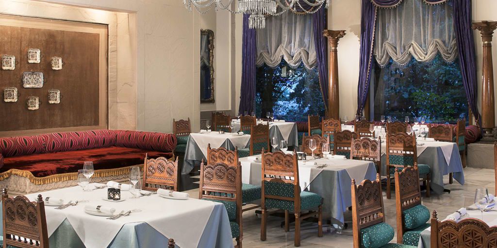 Dine In Nizam Style Firdaus Hyderabad
