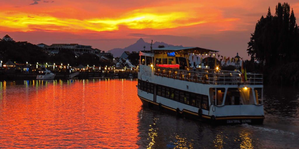 mandovi river cruise goa