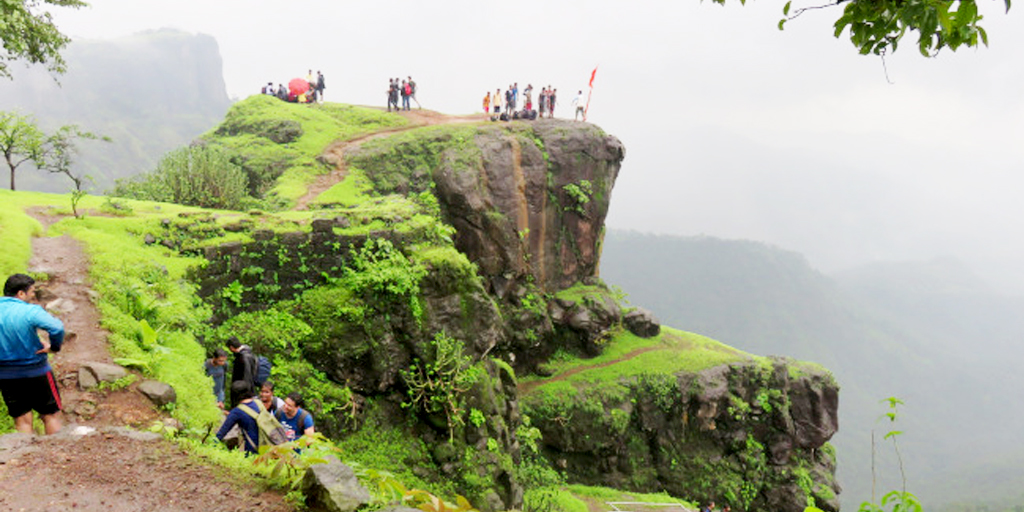 Trekking near Mumbai - Mahuli-Fort-Trek