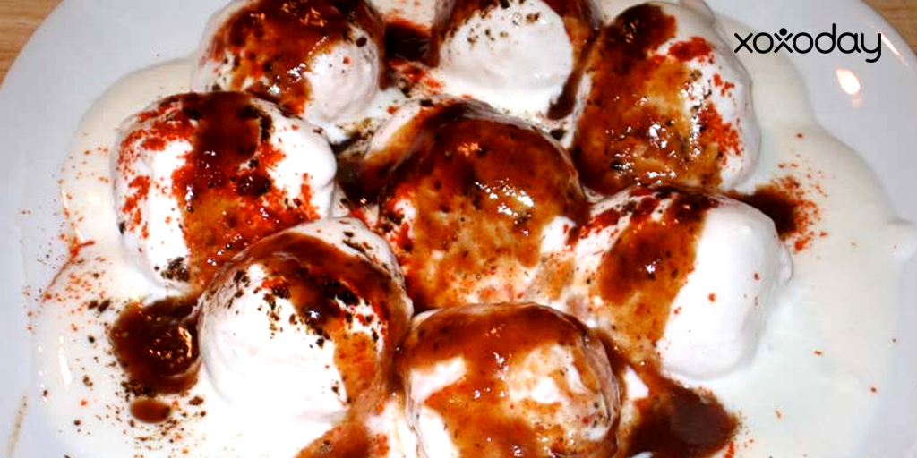 Natraj Dahi Bhalle Wala street food in Delhi