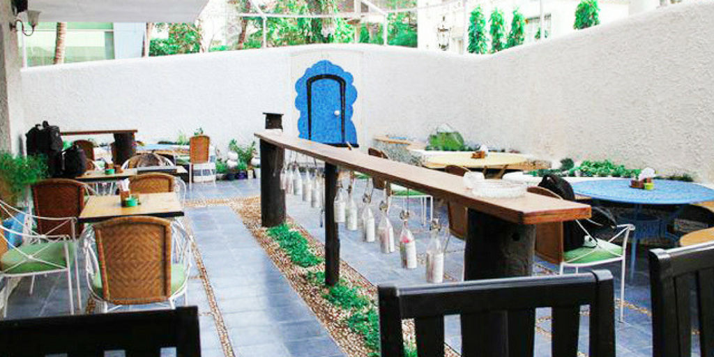 Mumbai Nightlife - The Little Door