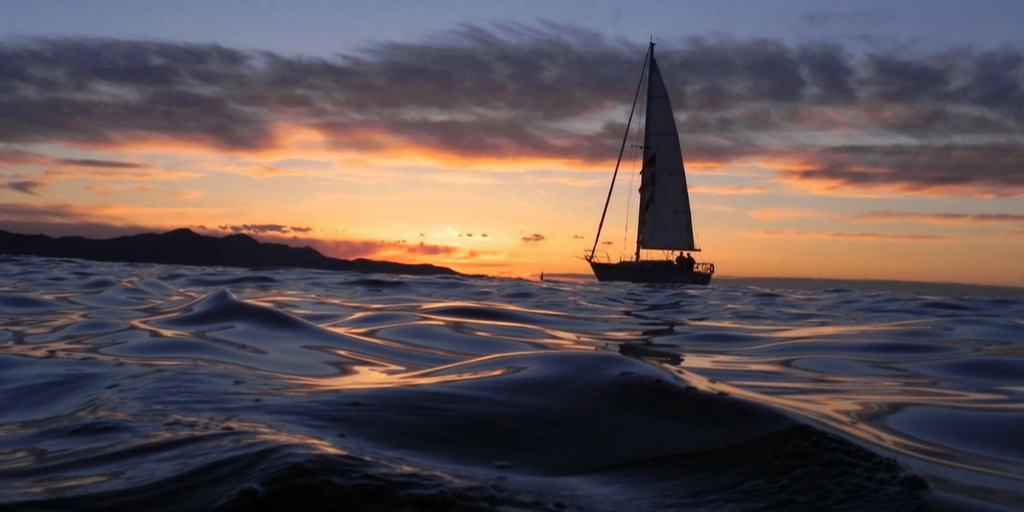 Mumbai Nightlife - Yacht Sailing
