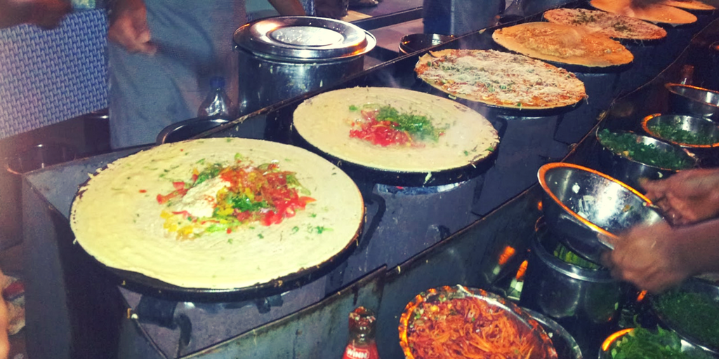 Mumbai Nightlife - Carter's Road Khau Galli