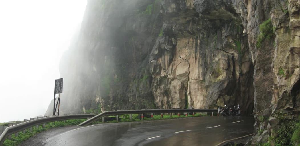 one day picnic spots near Mumbai - malshej ghat