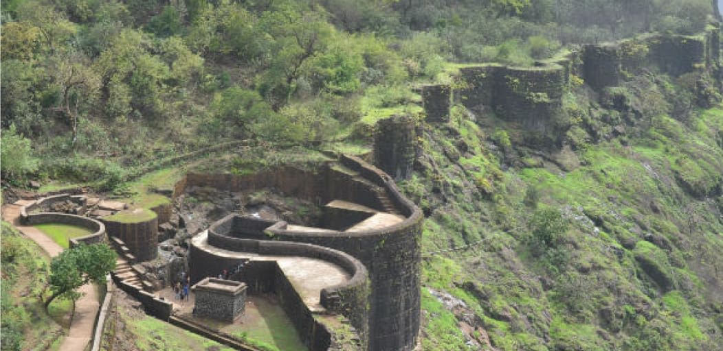 one day picnic spots near Mumbai - rajgad